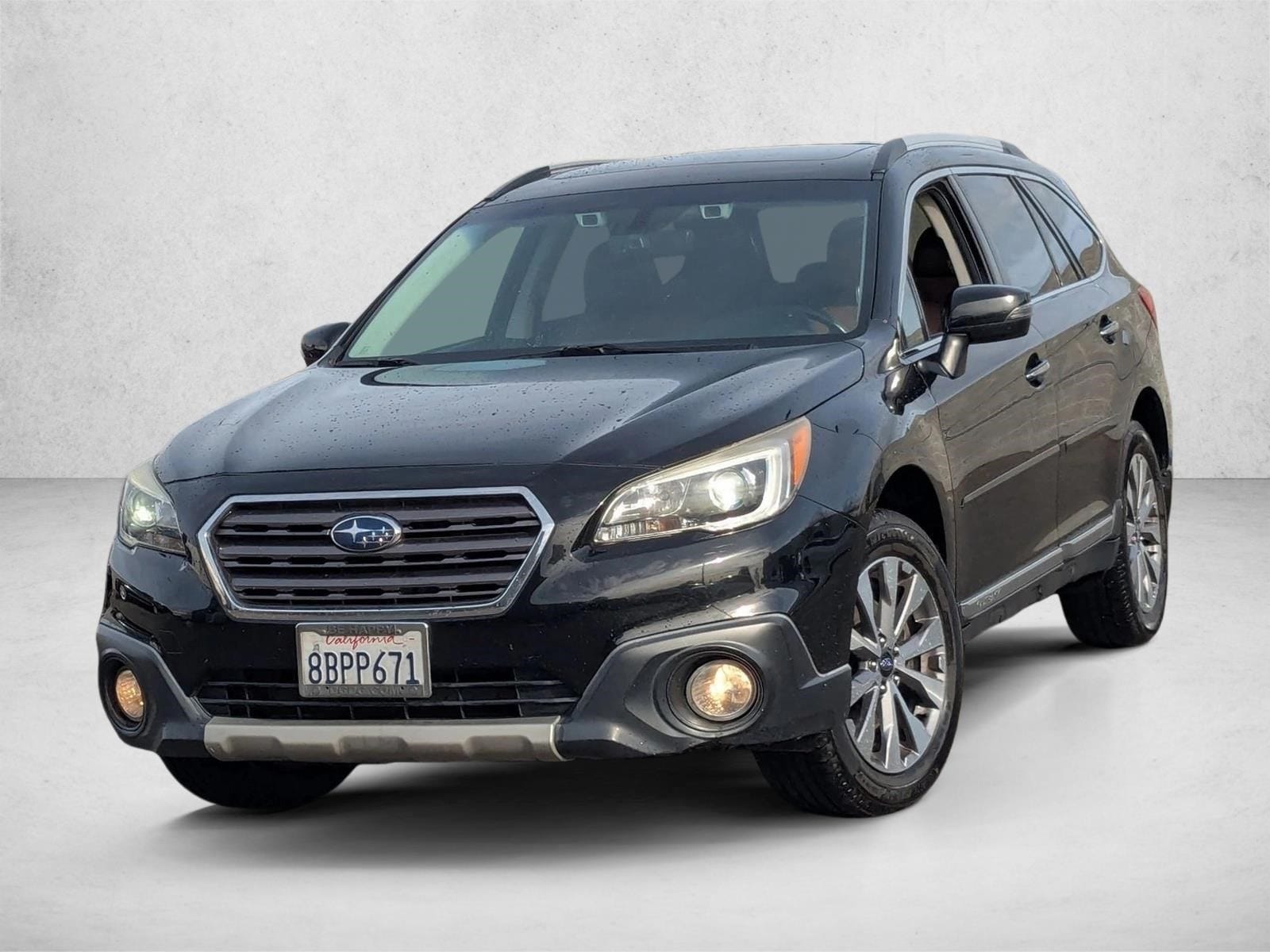 2017 Subaru Outback Touring's photo