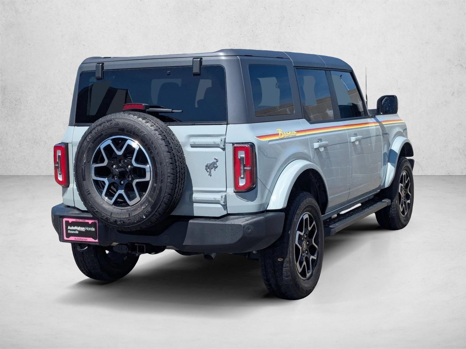 2024 Ford Bronco Outer Banks photo 5