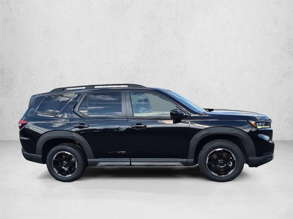 Certified 2025 Honda Pilot TrailSport SUV