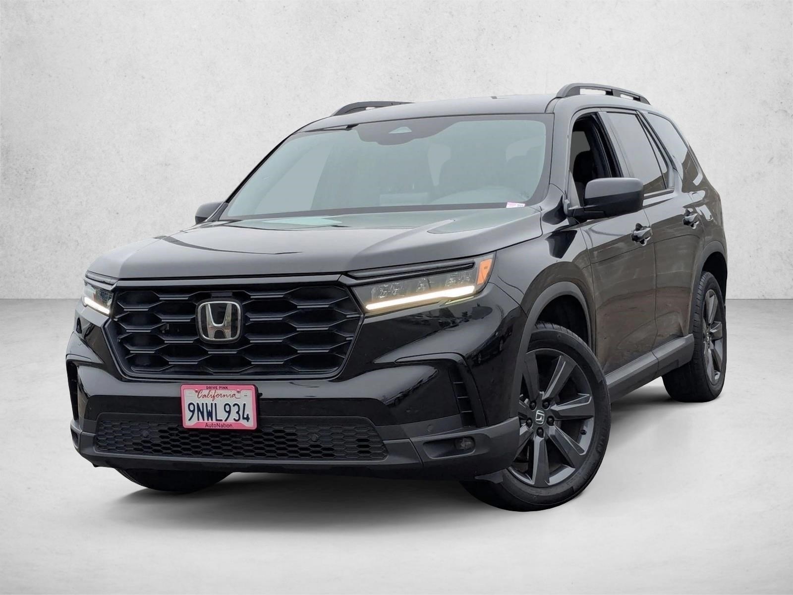 2025 Honda Pilot Sport's photo
