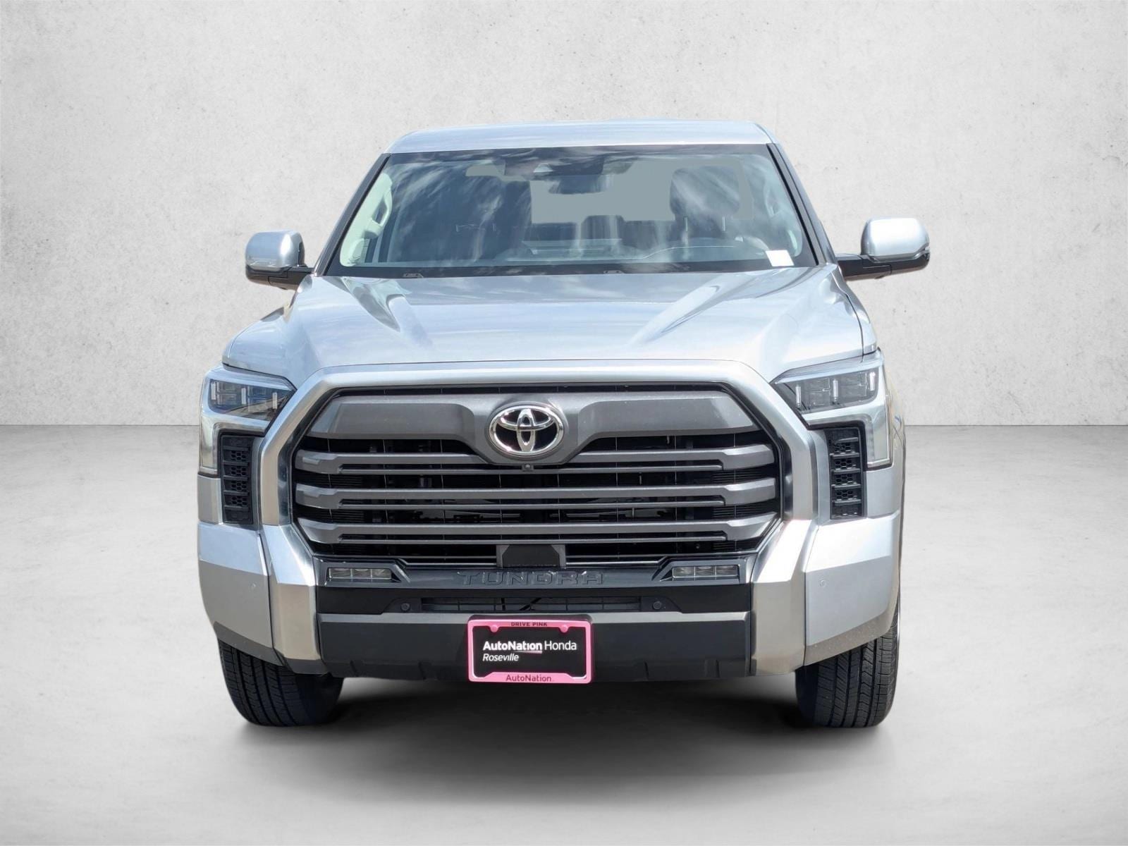 2024 Toyota Tundra Limited photo 2