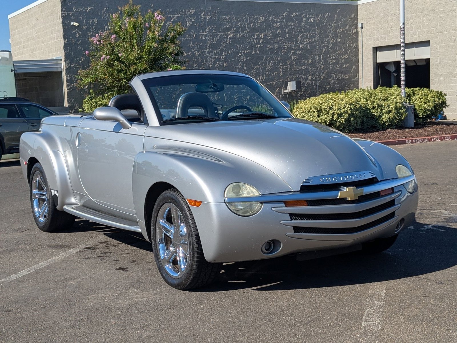 2004 Chevrolet SSR Base photo 4