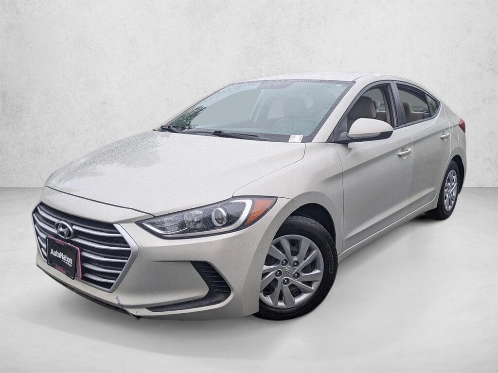 Used 2018 Hyundai Elantra SE Sedan