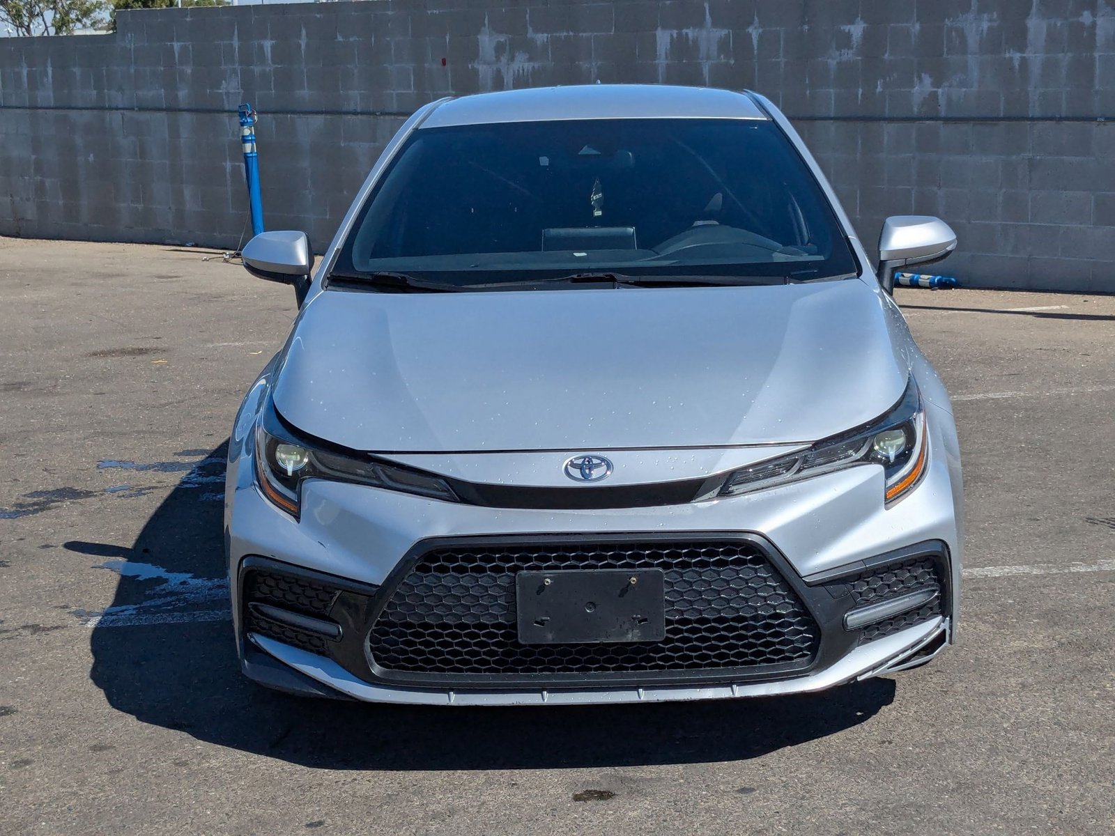 2020 Toyota Corolla SE photo 2