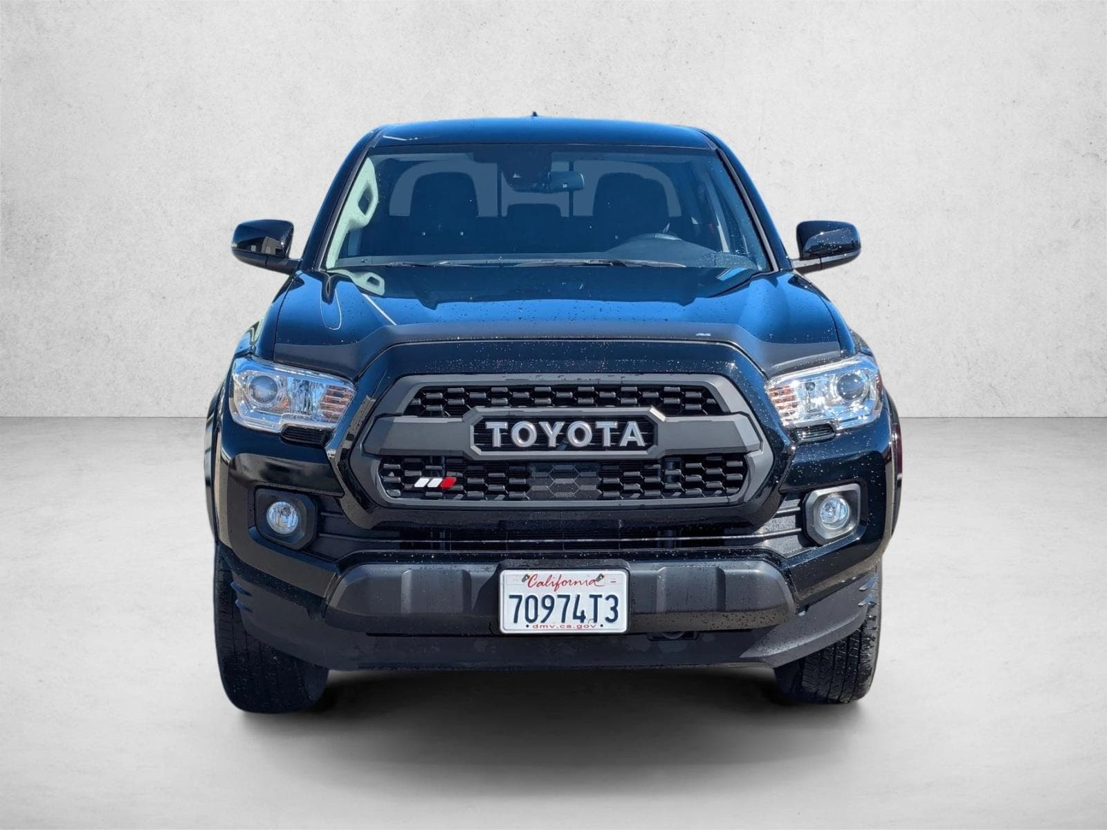 2023 Toyota Tacoma SR5 V6 photo 2