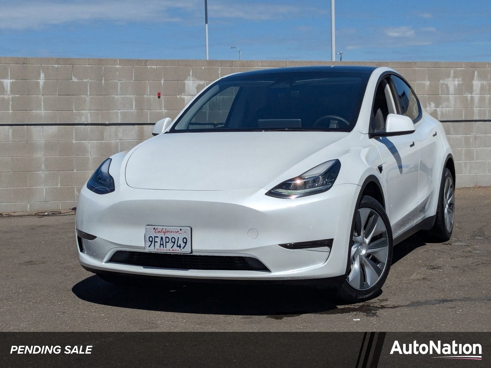 2022 Tesla Model Y Long Range Dual Motor All-Wheel Drive's photo