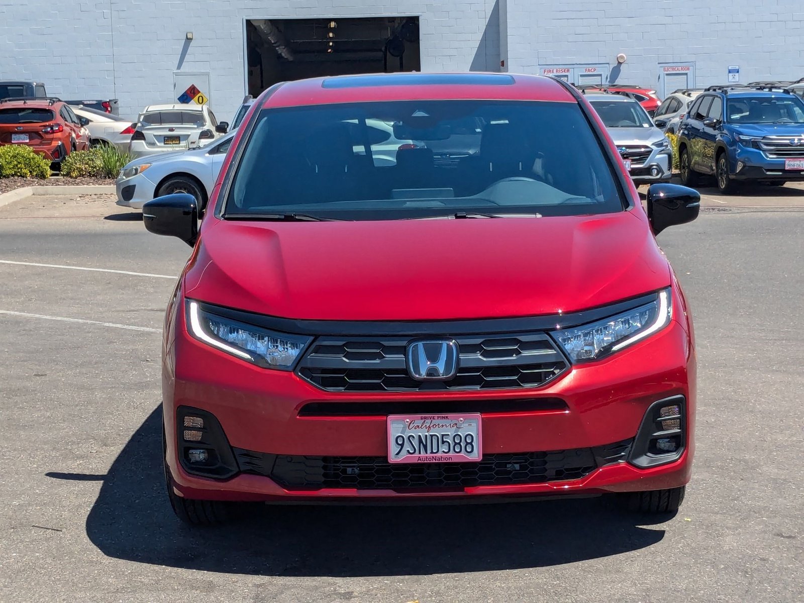 2025 Honda Odyssey photo 2