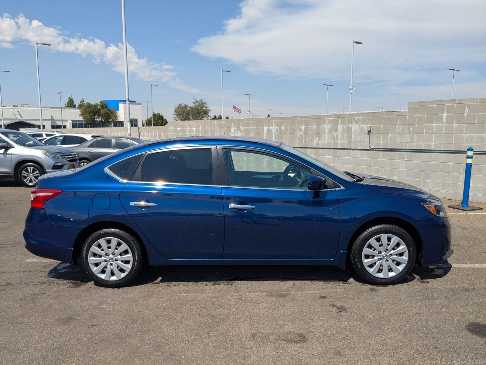 2019 Nissan Sentra S photo 4