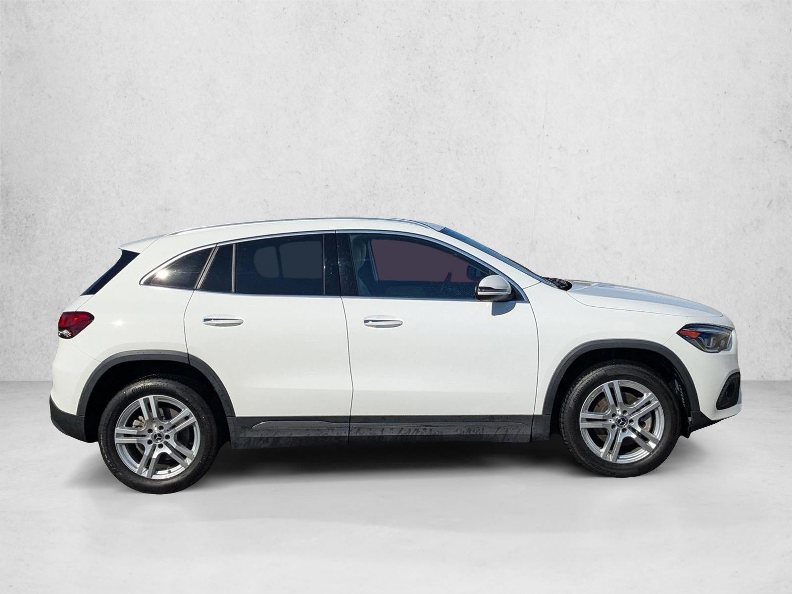 2023 Mercedes Benz GLA 250 4MATIC photo 4