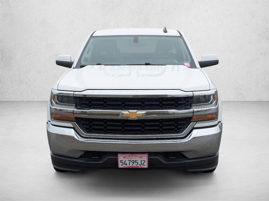 Used 2017 Chevrolet Silverado 1500 LT w/1LT Truck Crew Cab