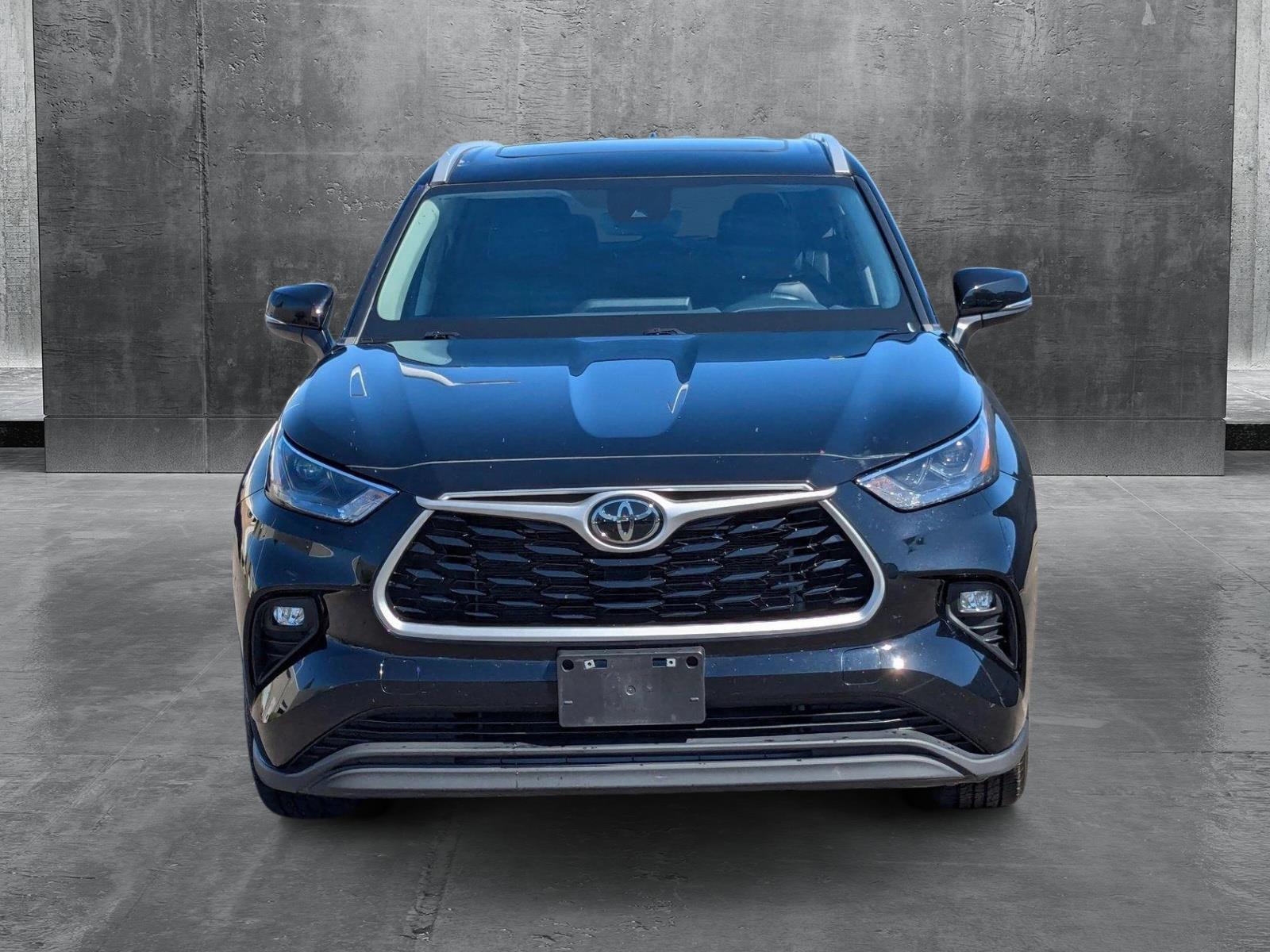 Used 2023 Toyota Highlander XLE with VIN 5TDKDRBH3PS046742 for sale in Roseville, CA