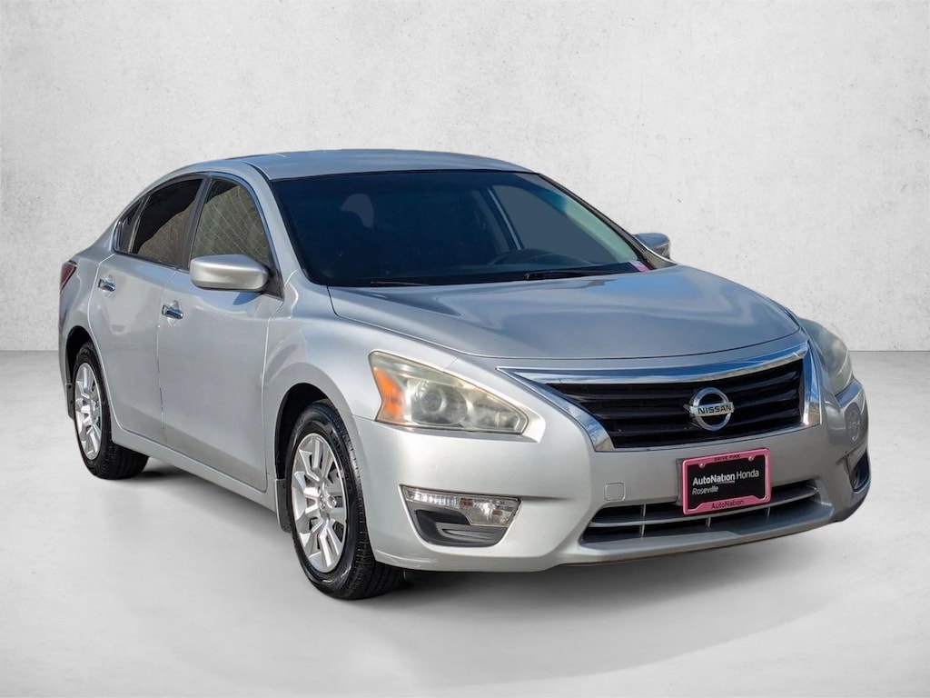 Used 2014 Nissan Altima 2.5 S Sedan