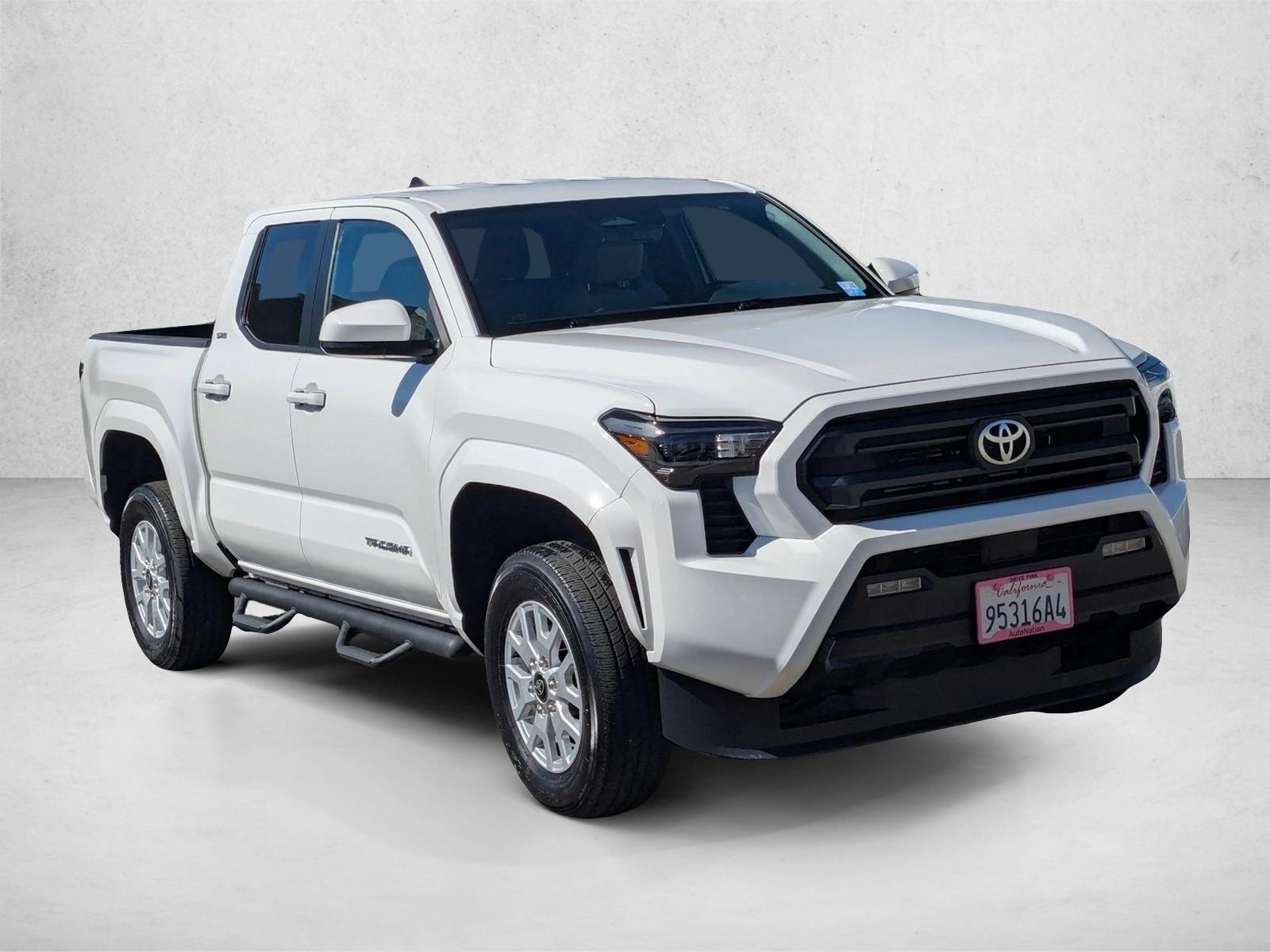 2024 Toyota Tacoma SR5 photo 3