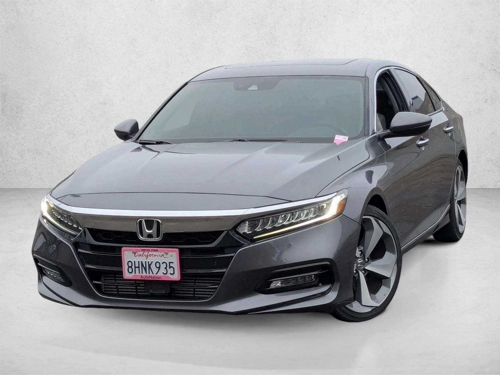 2018 Honda Accord Touring's photo