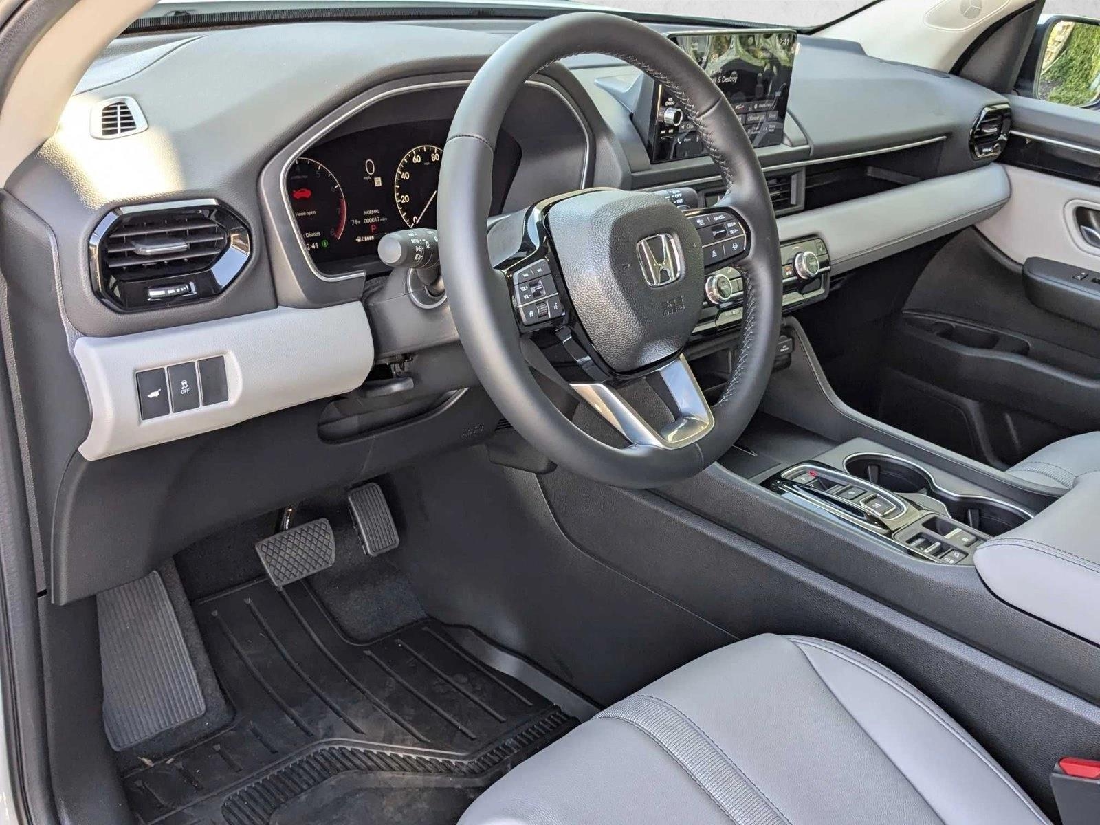 2025 Honda Pilot EX-L photo 2