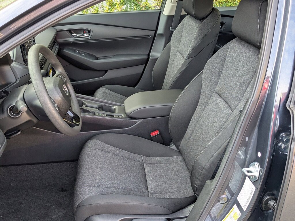 New 2025 Honda Accord LX Sedan