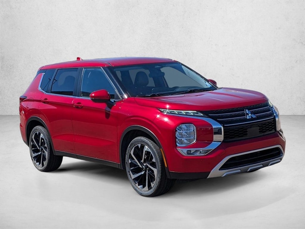 Used 2024 Mitsubishi Outlander SE SUV