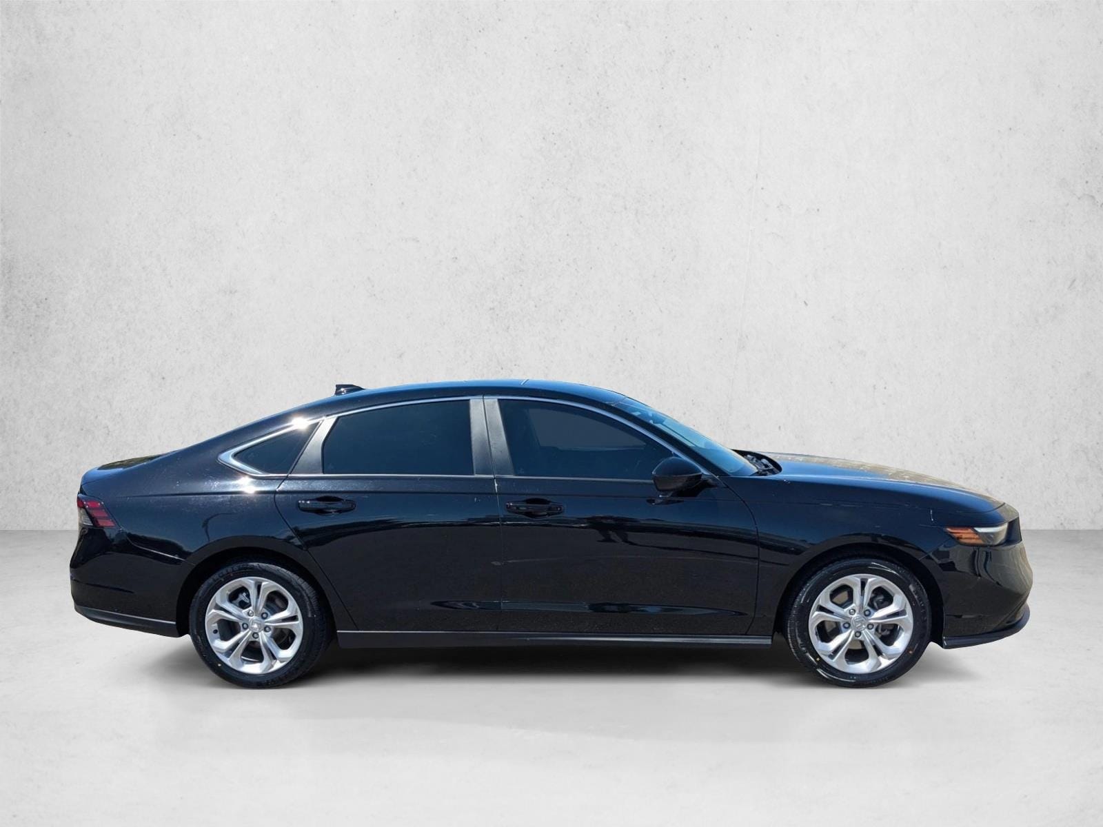 2024 Honda Accord LX photo 4