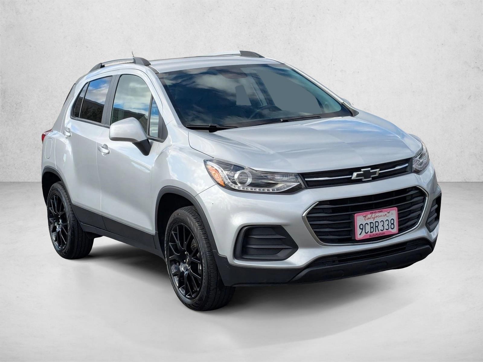 2022 Chevrolet Trax LT photo 3