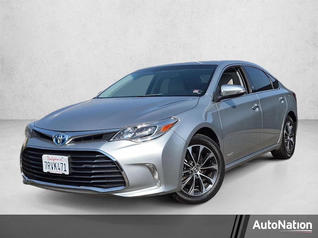 Used 2016 Toyota Avalon Hybrid XLE Premium Sedan