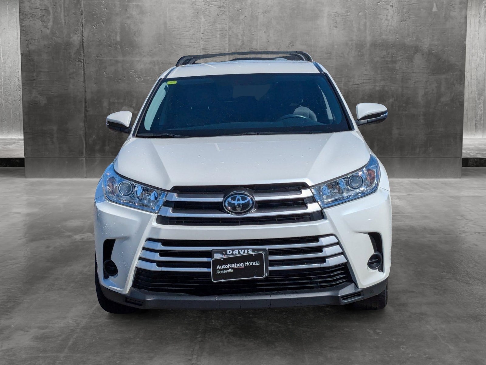 Used 2019 Toyota Highlander LE with VIN 5TDZZRFH7KS366391 for sale in Roseville, CA