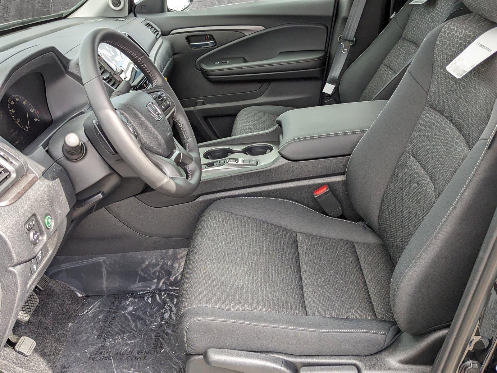 2024 Honda Ridgeline Sport photo 4