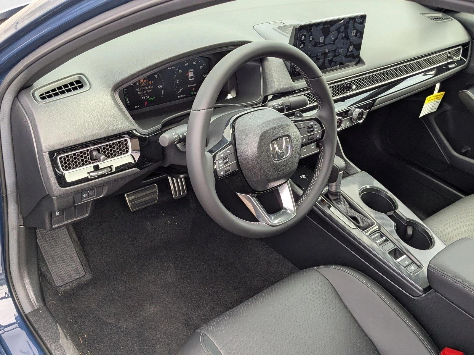 2025 Honda Civic Hybrid Sport Touring photo 3