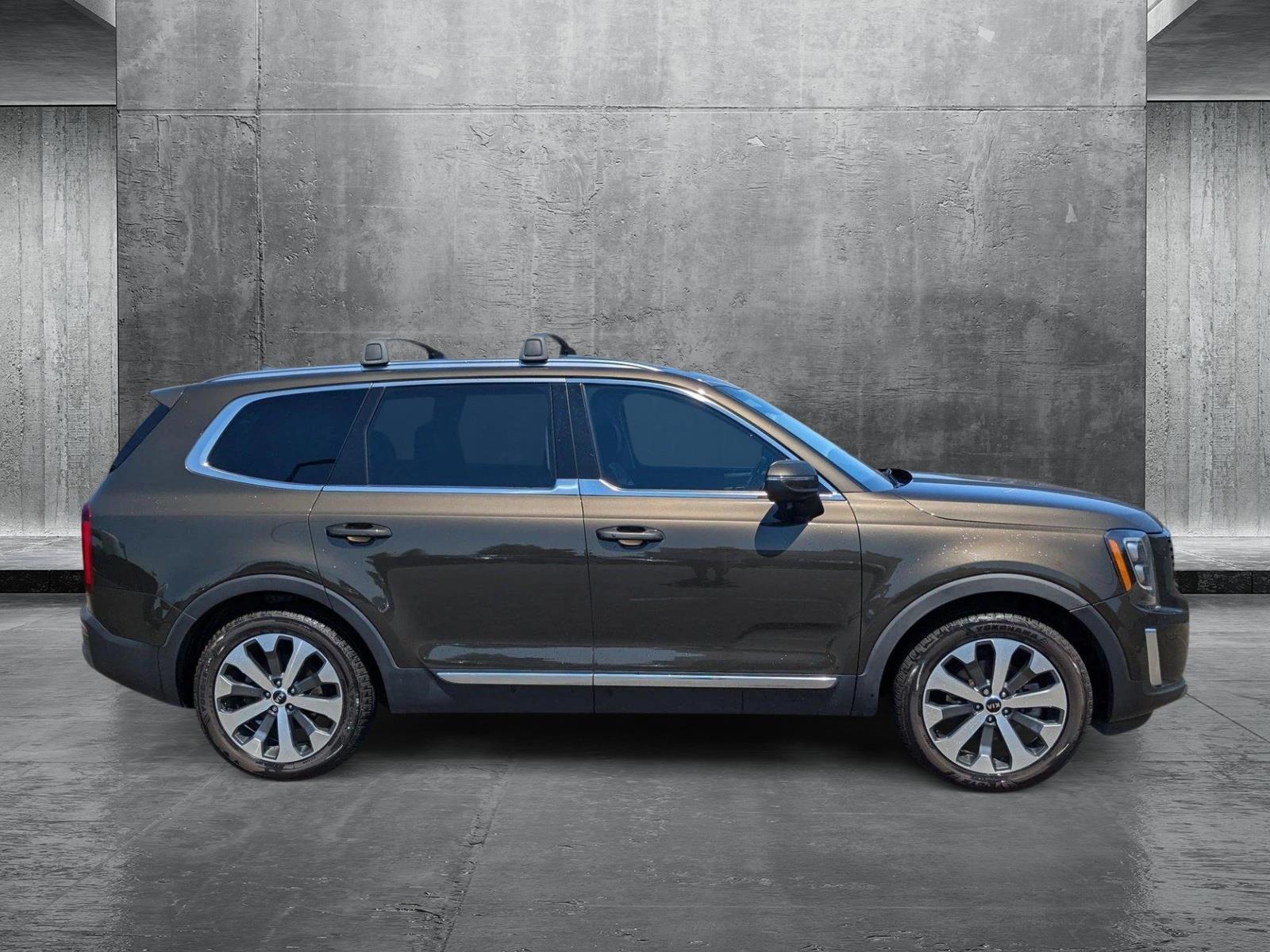 2021 Kia Telluride EX photo 4