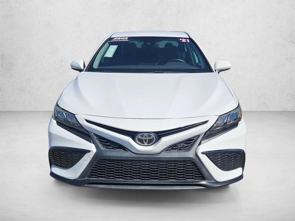 Used 2021 Toyota Camry SE Sedan