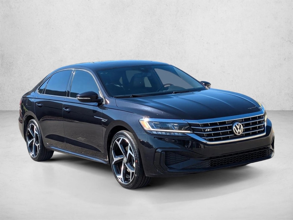 Used 2022 Volkswagen Passat 2.0T R-Line Sedan