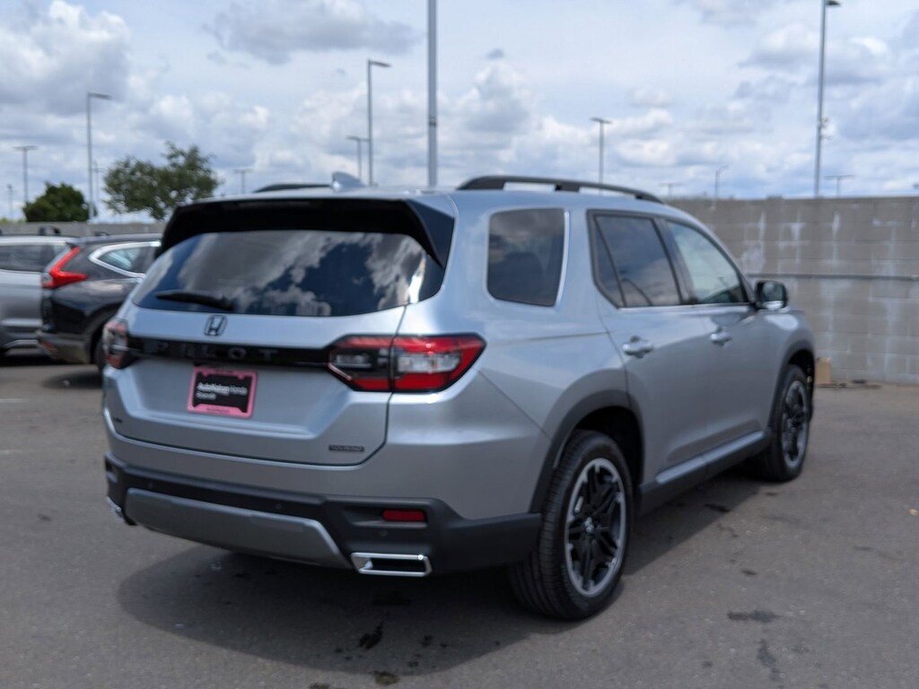 New 2026 Honda Pilot Touring S SUV