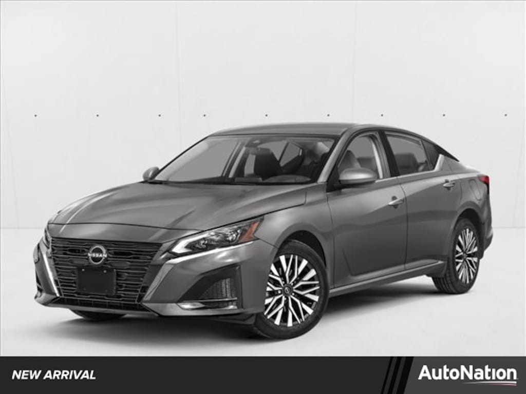 Used 2025 Nissan Altima SV Sedan