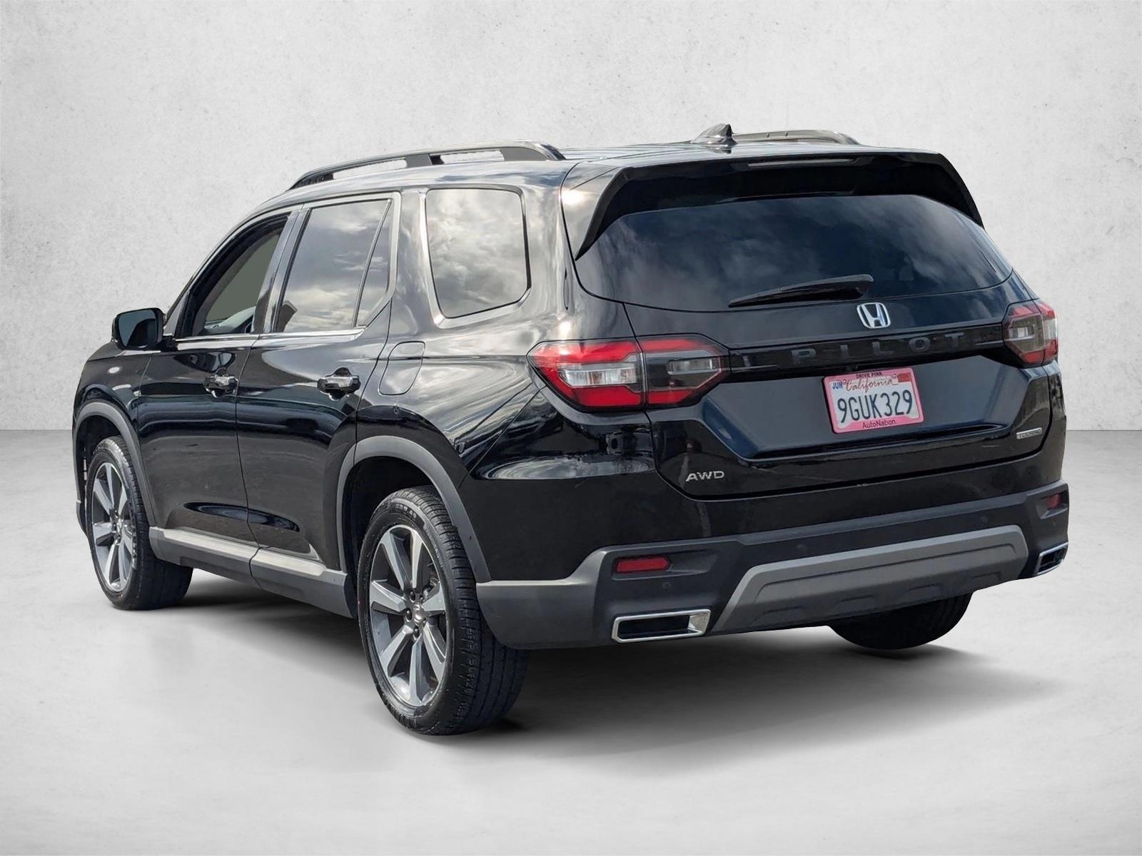 2023 Honda Pilot Touring photo 6