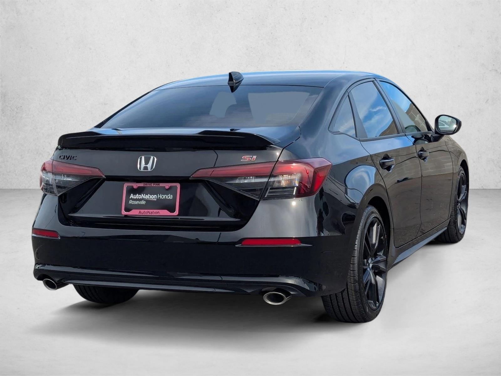 2026 Honda Civic Si photo 2