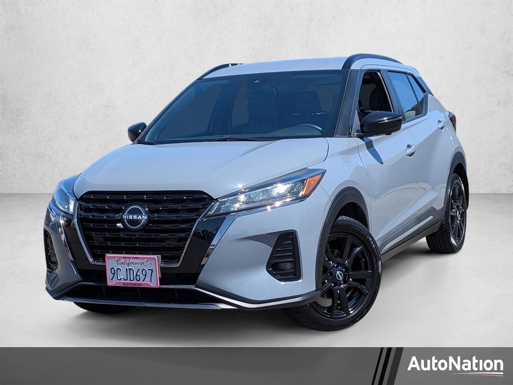 Used 2022 Nissan Kicks SR SUV