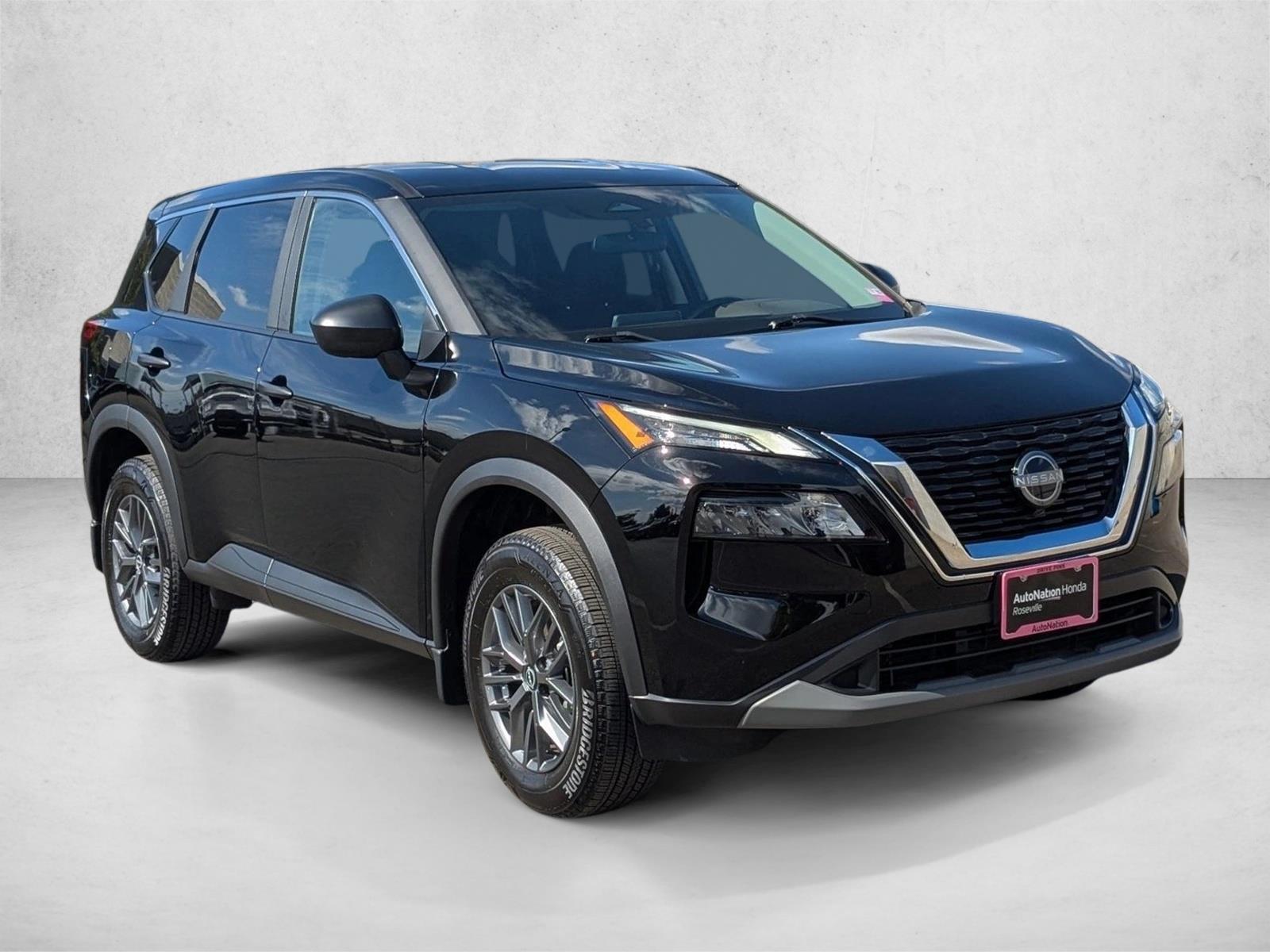 2023 Nissan Rogue S photo 3