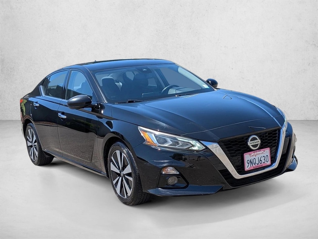 Used 2019 Nissan Altima 2.5 SV Sedan