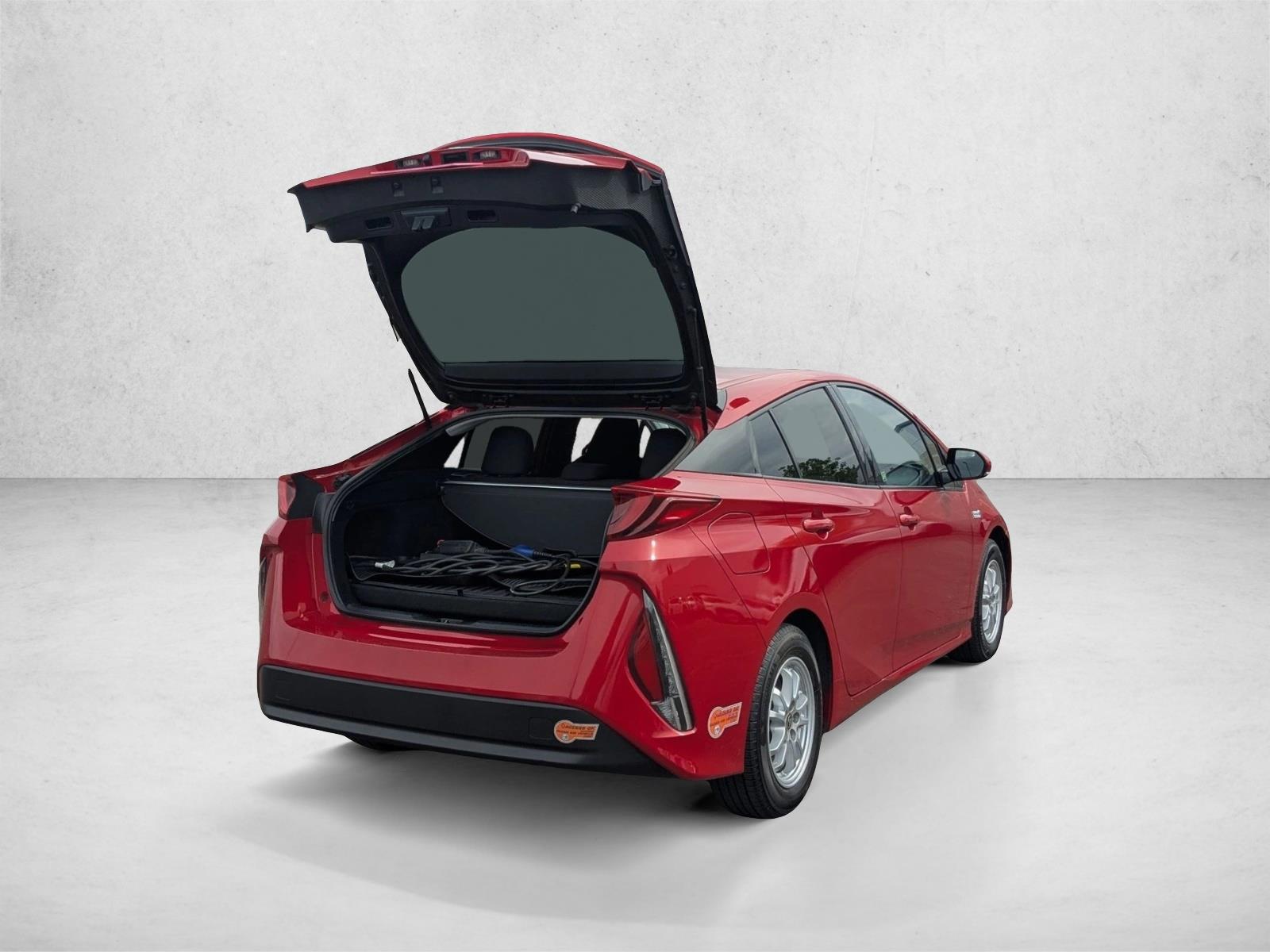 2020 Toyota Prius Prime LE photo 5