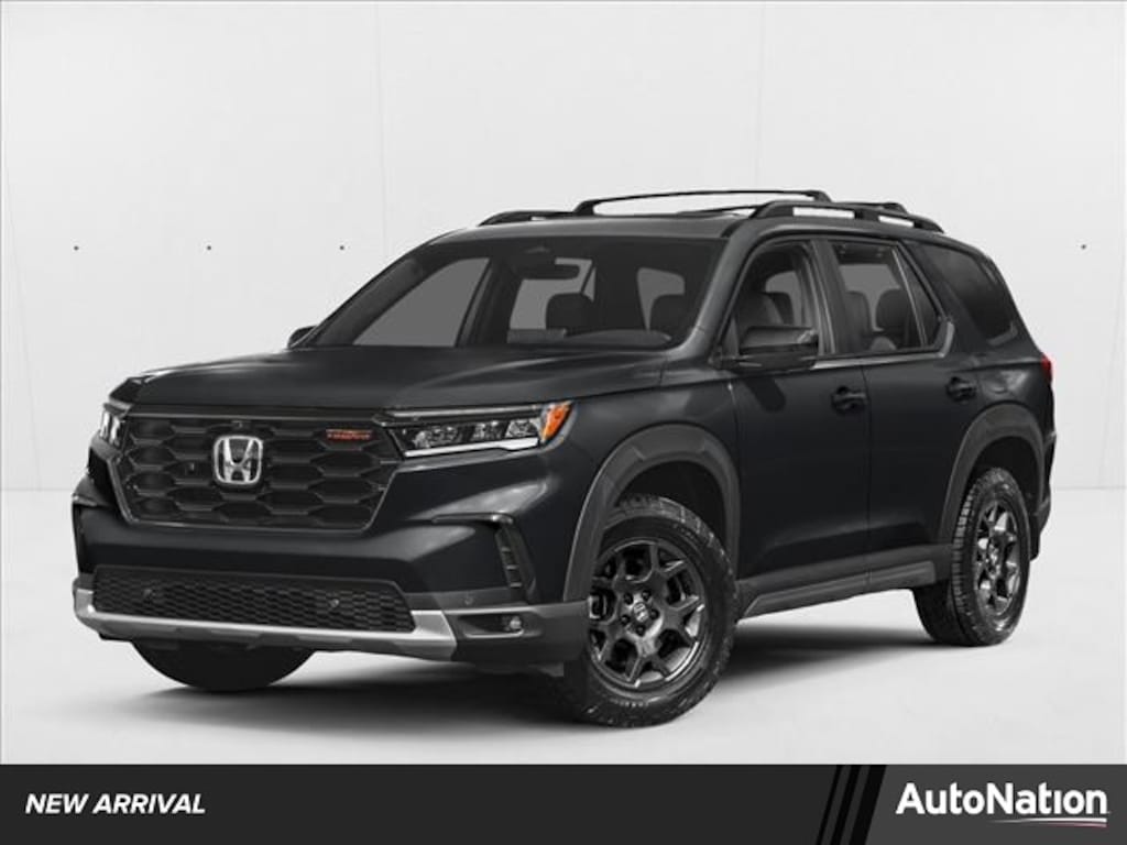 Used 2025 Honda Pilot TrailSport SUV