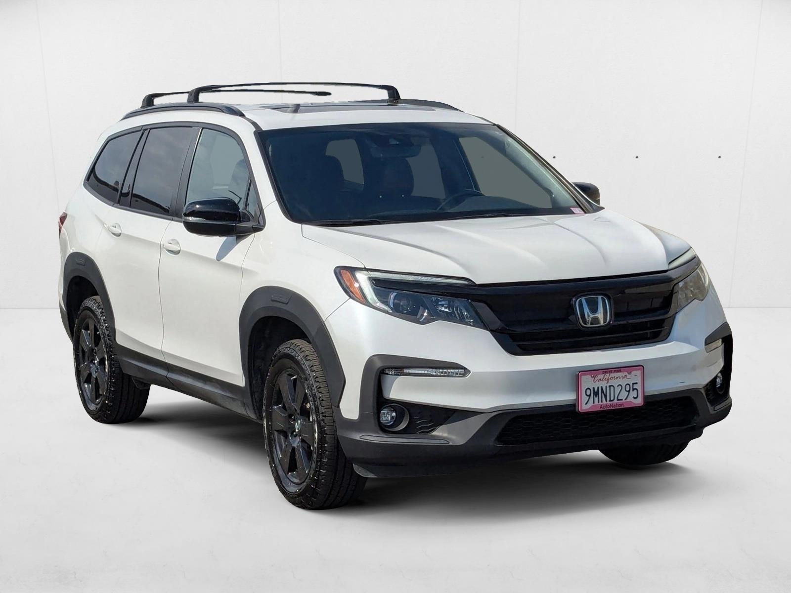 2022 Honda Pilot TrailSport photo 3
