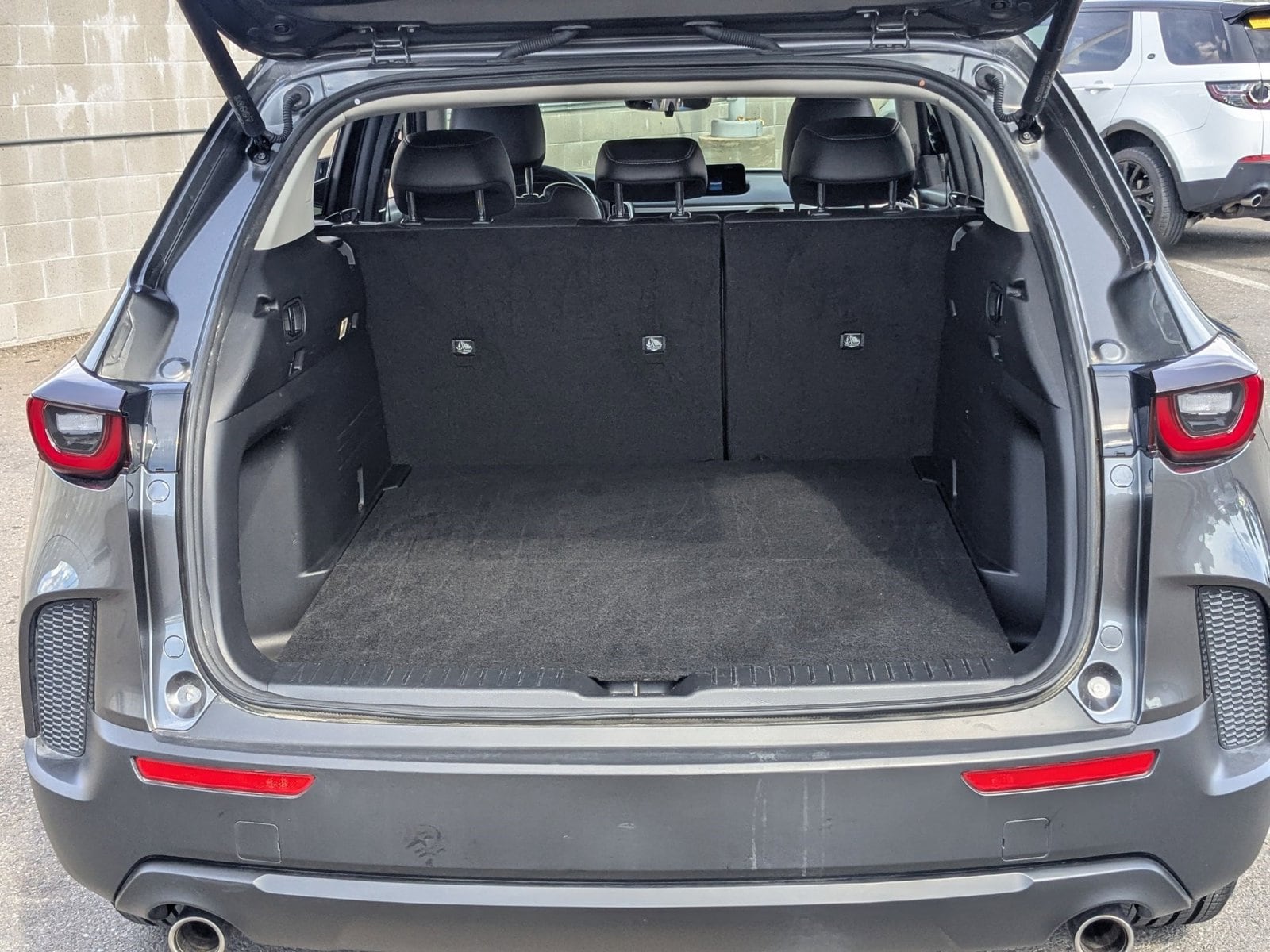 2025 Mazda CX-50 2.5 S Premium Package photo 6