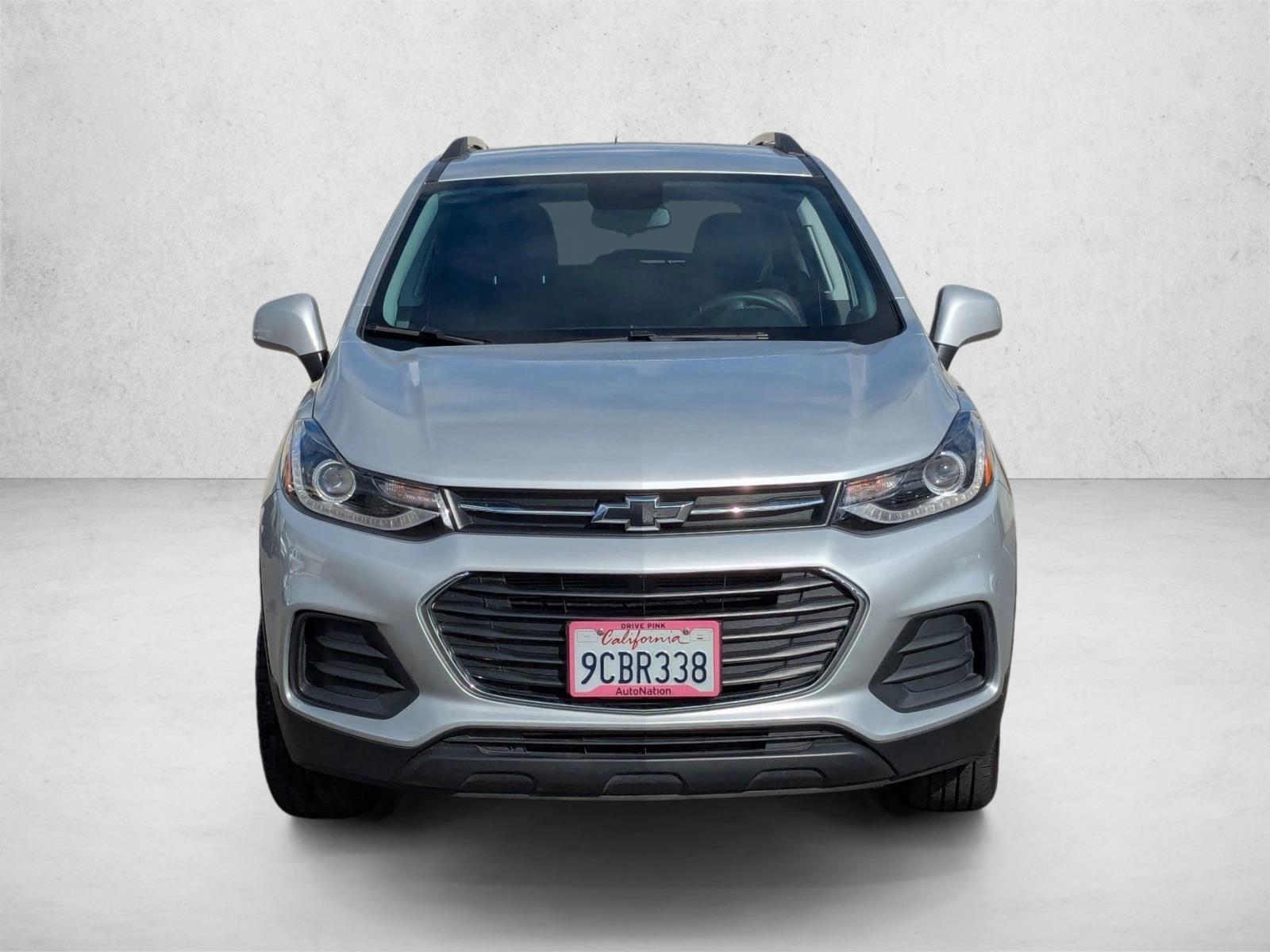 2022 Chevrolet Trax LT photo 2