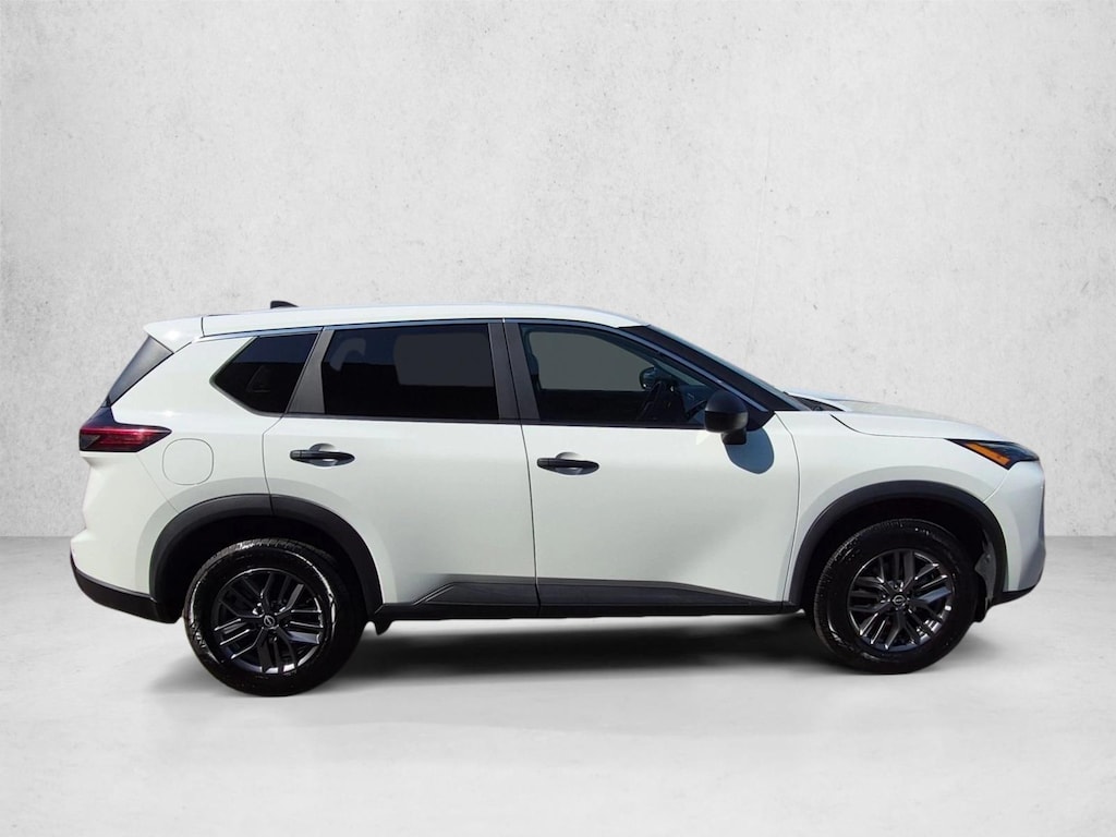 Used 2024 Nissan Rogue S SUV