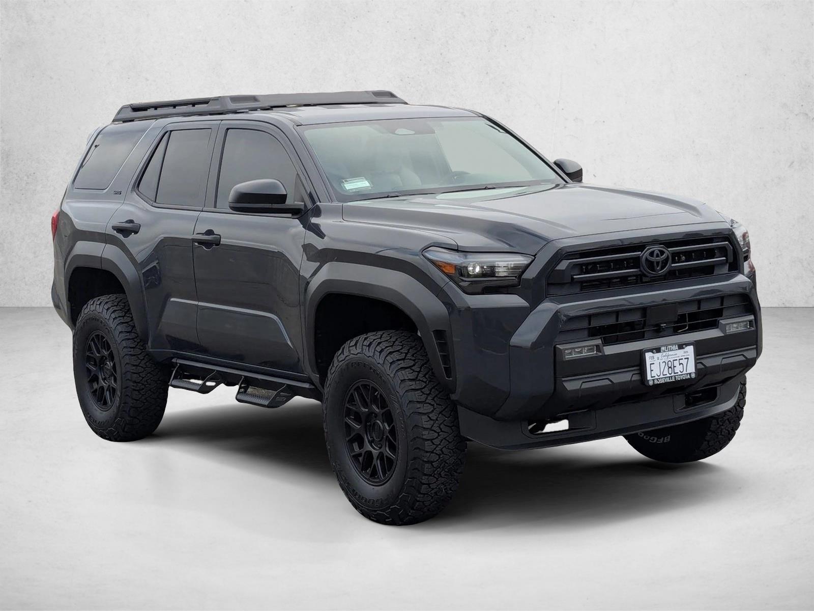 2025 Toyota 4Runner SR5 photo 3
