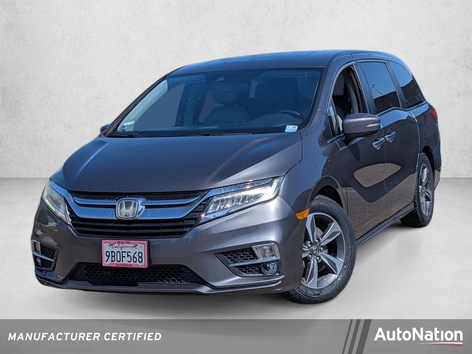 2018 Honda Odyssey Touring's photo