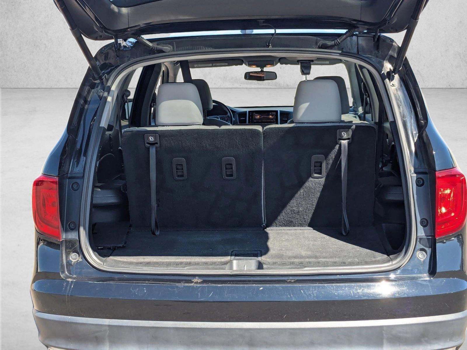 2017 Honda Pilot EX-L AWD photo 5