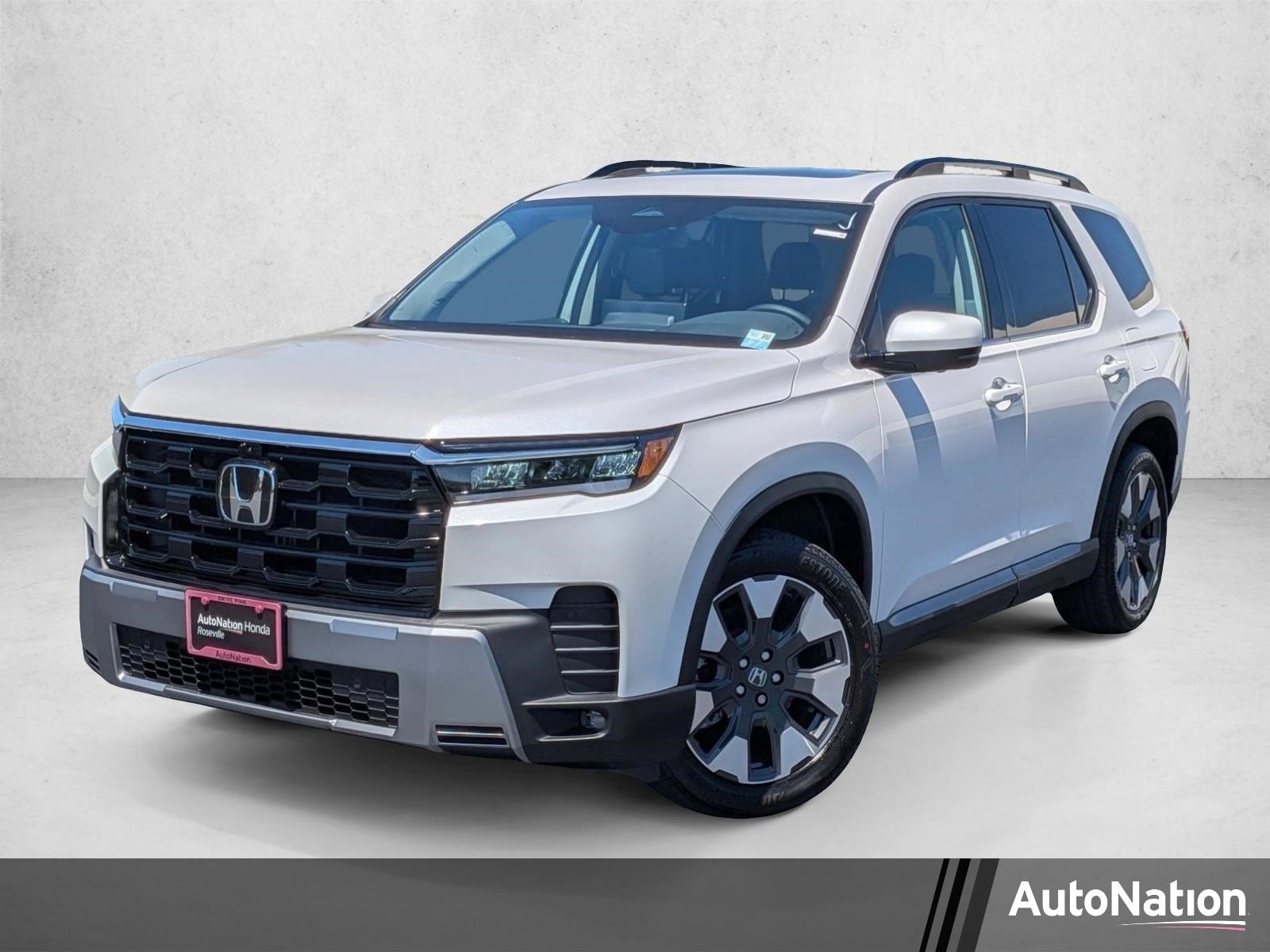 2026 Honda Pilot Touring AWD's photo