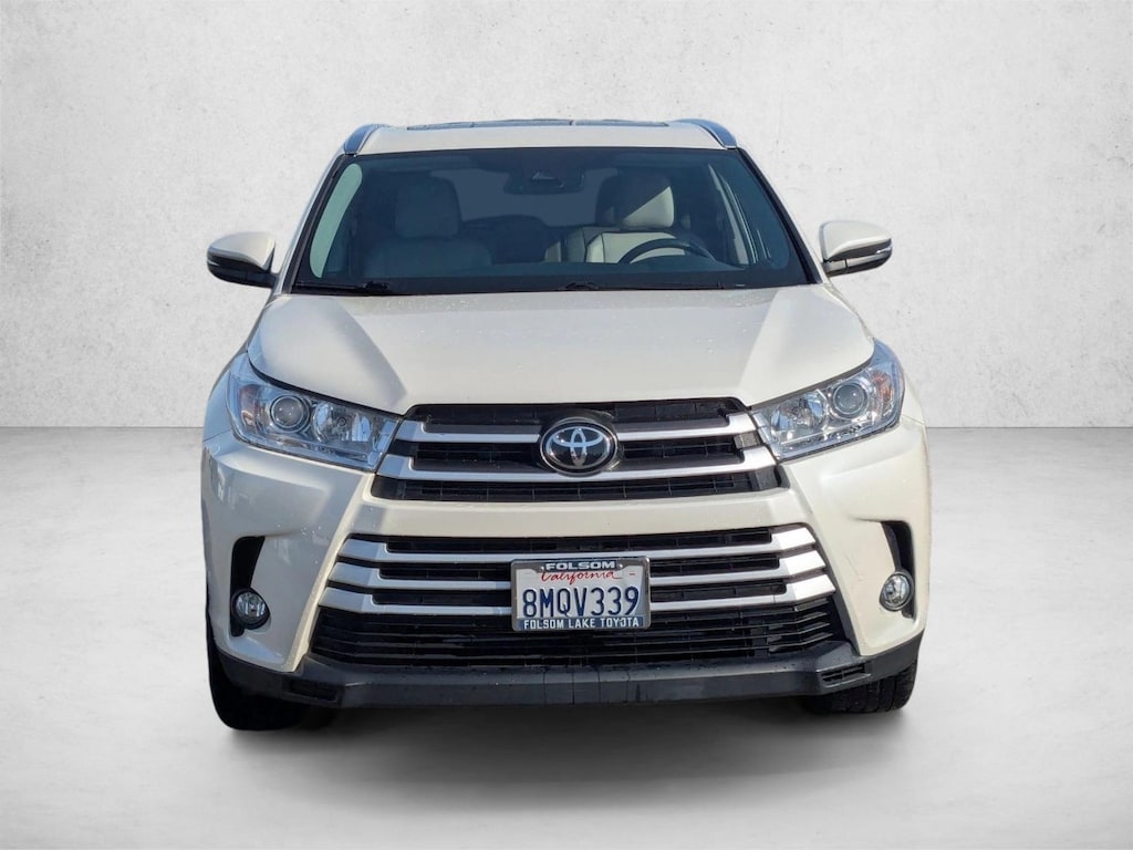Used 2019 Toyota Highlander XLE V6 SUV