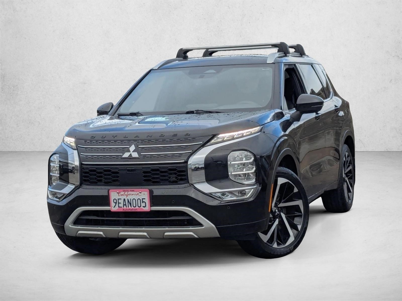 2022 Mitsubishi Outlander SEL's photo