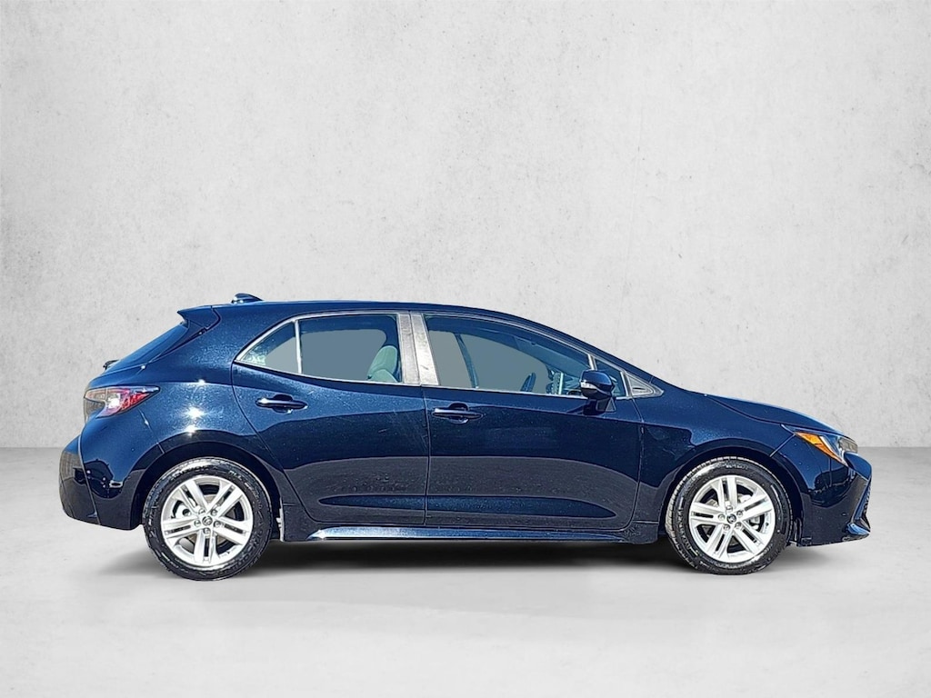 Used 2021 Toyota Corolla Hatchback SE Hatchback